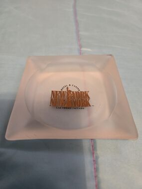 New York-New York Las Vegas Frosted Glass Ashtray Gold Accents